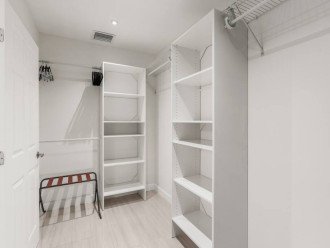 Stay organized and clutter-free with our spacious closet, providing ample shelf space to store all your personal belongings, making it easy to settle in and feel right at home.