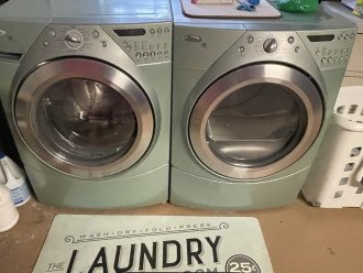 Washer /dryer with all your laundry needs