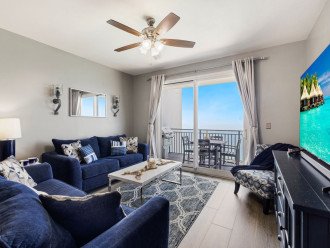 Welcome to " Beachside breeze @ , 2 bath w/ separate bunk nook area: sleeps 6 and is located on the 21st floor.