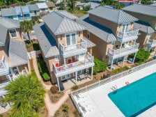 Beach Haven Private home on East End: 4 Bedroom: 3.5 Bath: Sleeps 11