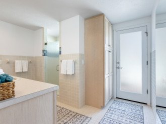 Double head shower and pool access