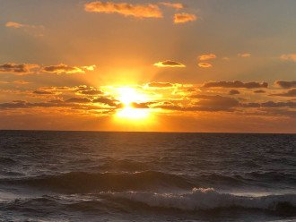 Sunrise, enjoy a Purely Miami Beach dawn!