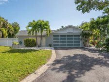 South Longboat Key, canal renovated 2 bed 2 bath