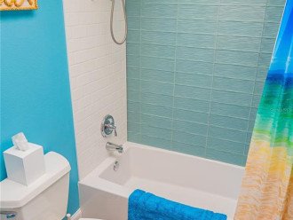 Guest Bath w/Tub-Shower