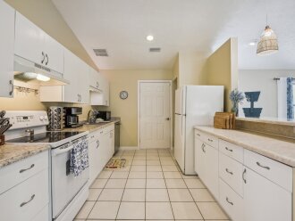 Full Size Kitchen