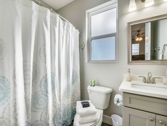 2nd Floor Bathroom 2 with Tub/Shower Combo