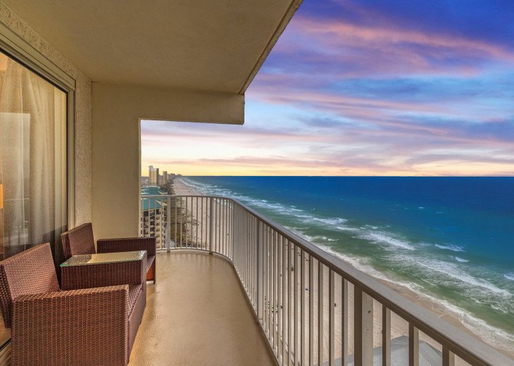 Direct Beachfront, Wrap Balcony! Shores of Panama #1