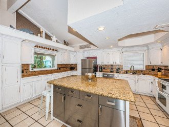 Large Kitchen for the whole family