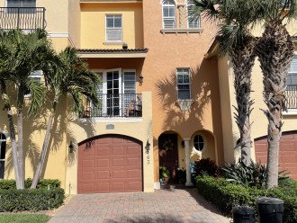 Beautiful 3/4 Bedroom 3.5 Bath Townhome Footsteps to the Beach - PET FRIENDLY #1
