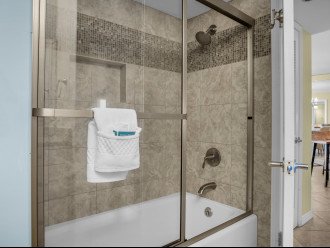 Tub/Shower Combo in Guest Bathroom