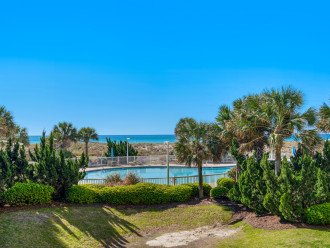Spacious Gulf-Front 3 Bdrm / 3bath with Complimentary Beach Service #1