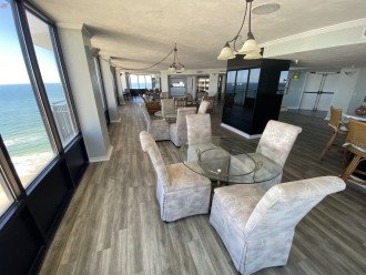 Common area penthouse clubroom with dramatic northern and ocean views