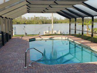 20% Off Special Stunning Waterfront Remodeled Large Pool Home #1