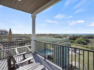 Exquisite Gulf-Front Beach House with Private Swim Spa & Community Pool SEAGRASS #46