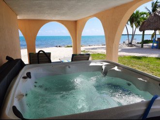 Enjoy the new 6 person hot tub with ocean view too