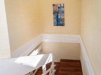 Cozy Two story Townhouse, 5 Minute Drive to Beach #1