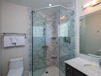Full Bath En-suite Bedroom 3