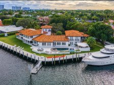Aqua Vista Waterfront Mansion, Near Fort Lauderdale Beach