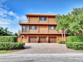 Beautiful Townhome steps from the Beach #1