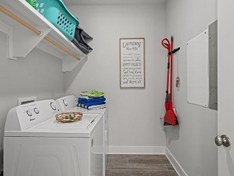 Laundry room - Starter set of laundry pods and dryer sheets provided!