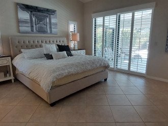 Master Bedroom King Size with Pool View