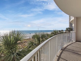 Ocean Villa . Low Floor . Beach Chairs . Pool . Gulf-front #1