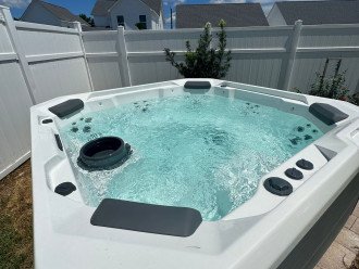 The Designer's Retreat - Hot Tub! Close To Water! Fire Pit! Pets OK #2