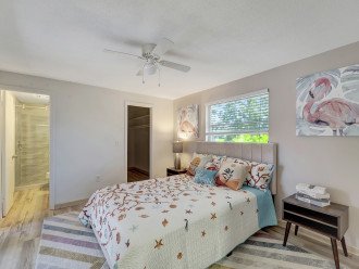 Beautifully fully furnished with a pool Central Sarasota #11
