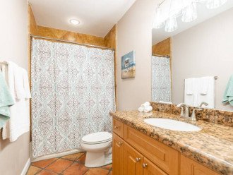Bathroom #2 - 4 piece bath with shower/tub combo
