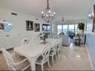 Immaculate and Sophisticated with Oceanview! Villa 534 Mariners Club #1