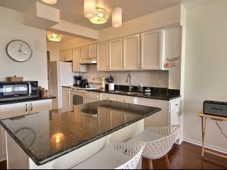 Charming, 4th floor condo with Sunset views! B-405 Moon Bay #3