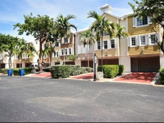 Spectacular Lagoon Pool and Oceanview! 407 Mariners Club Key Largo #26