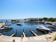 Breathtaking harbor and ocean view! Room for the whole family! 131 Mariners