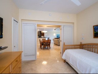 For the most discriminating traveler...Oceanview! 525 Mariners Club Key Largo #16