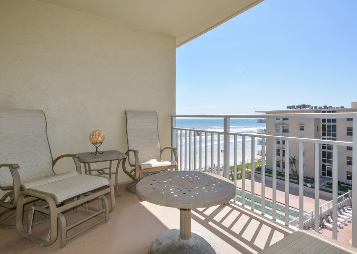 Have coffee with the sun rise, lemonade with your lunch or wine with your sun set on this spacious private balcony.