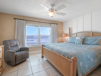 Direct Oceanfront Master Bedroom