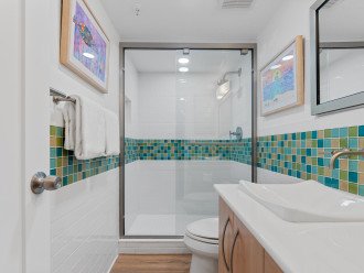 Glass/Tiles Shower in the Guest Bathroom