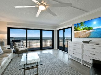 Stunning direct oceanfront condo, located on the no-drive beach #33