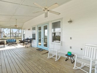 Front Screened-in Porch