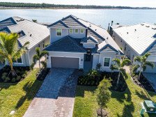 LARGE POOL HOME WITH LAKE VIEW IN WILDBLUE