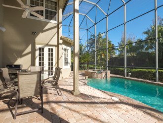 ***Hideaway Coach House with huge pool area, hot tub, privacy, 3BR, 3,5BR*** #12