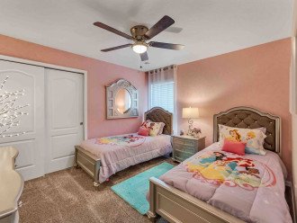 Princess room with 2 twin sized beds