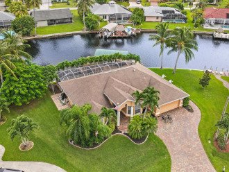 Direct gulf access vacation rental in Cape Coral