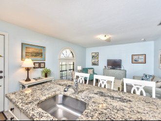 Fully Stocked Kitchen with Luxury Appliances; Granite Counter-tops!