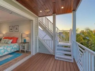 Luxurious Getaway/Walk to Beach/Heated Pool/Roof top Deck #3