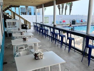 Gulf Highlands Beach House and Cajun Chicks Bar and Grill