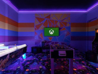 Black Light Arcade Room - XBox & Playstation
