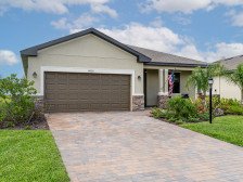 "Experience Serene Comfort and Coastal Charm at 14668 Cantabria in Fort Myers!"
