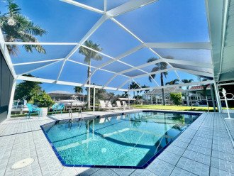 CapeCoralSusan - New Villa Calusa Slip -Beautiful Pool Villa - Dock - Yacht Club #27