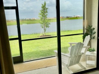 3/2.5 Beauty on the Lake Lakewood Ranch New Home #1